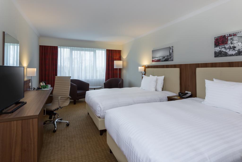 Hotel Hilton Garden South Vienne